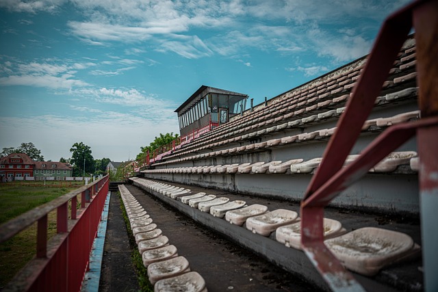 国米迎来6分之战！右路首发奥古弃攻主守，全面遏制对手两核心！