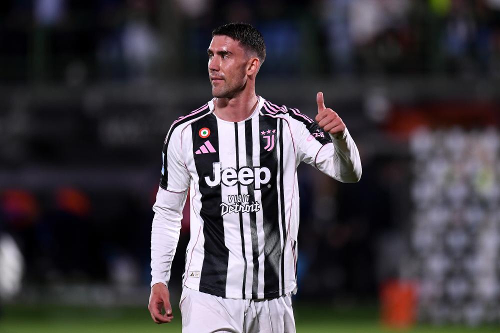 法甲半场：舍瓦利耶神扑，萨利苏进球被吹，巴黎0-0摩纳哥